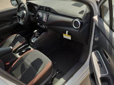 2025 Nissan Versa 1.6 SR