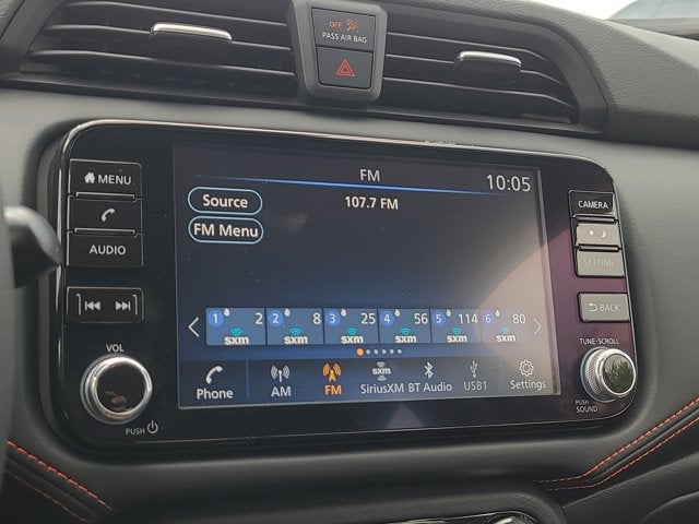 2025 Nissan Versa 1.6 SR