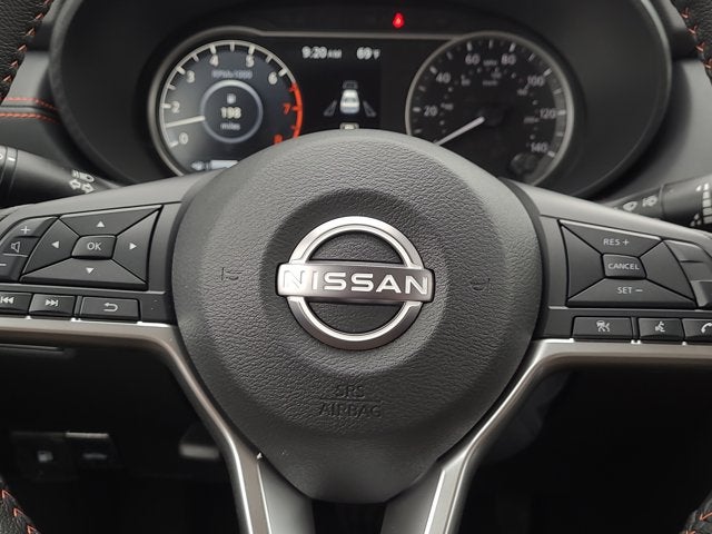 2025 Nissan Versa 1.6 SR