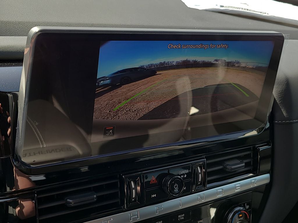 2026 Nissan Pathfinder SV