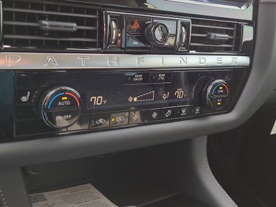 2026 Nissan Pathfinder SV