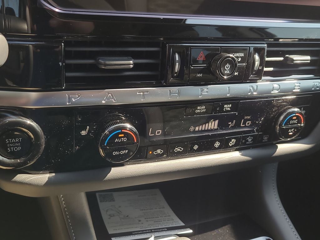 2026 Nissan Pathfinder SV