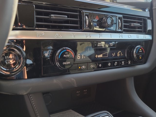 2026 Nissan Pathfinder SV