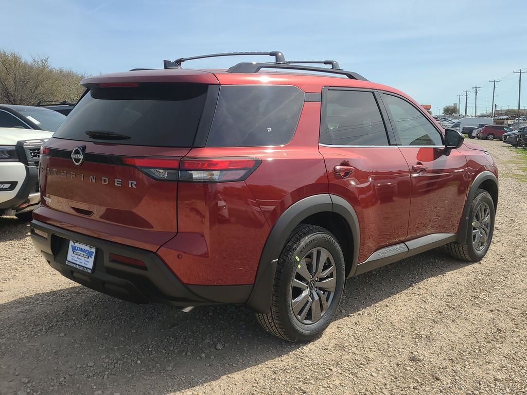 2026 Nissan Pathfinder SV