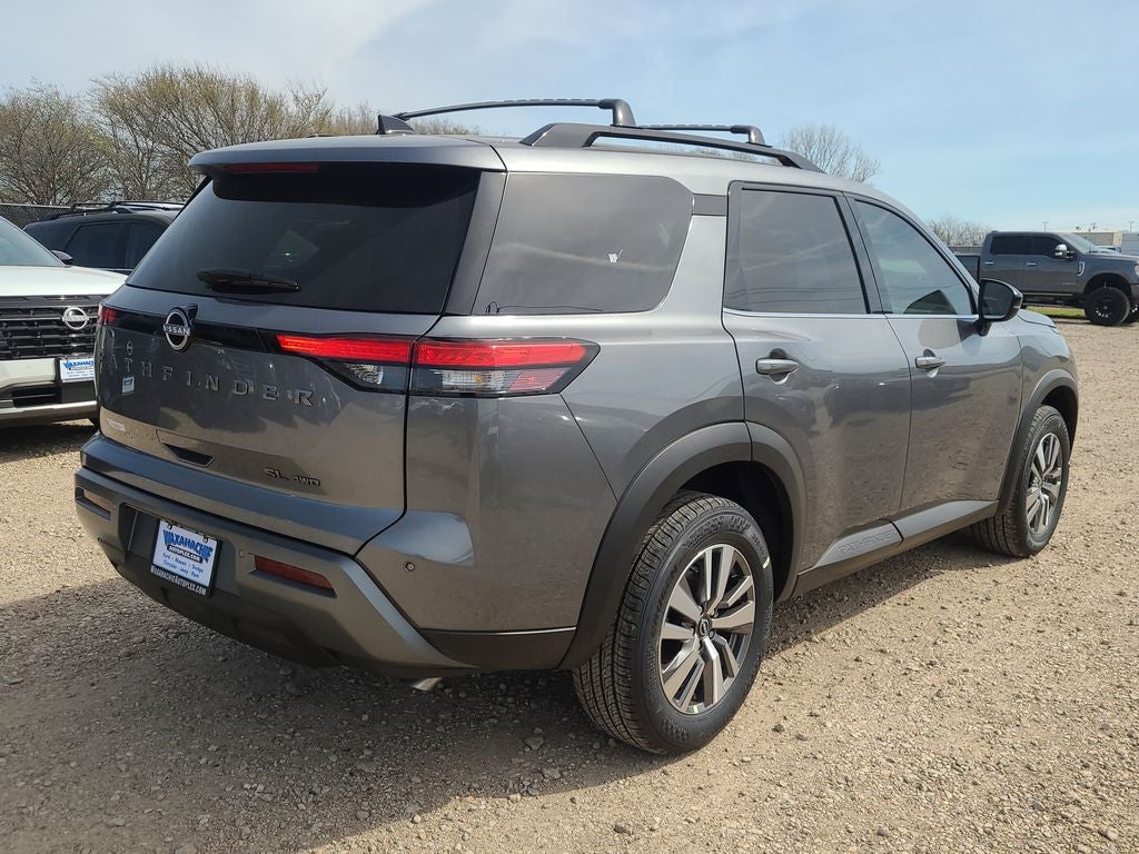 2026 Nissan Pathfinder SL