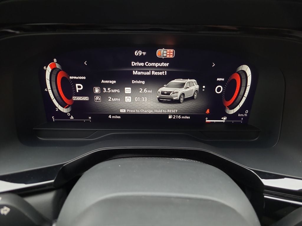 2026 Nissan Pathfinder SL