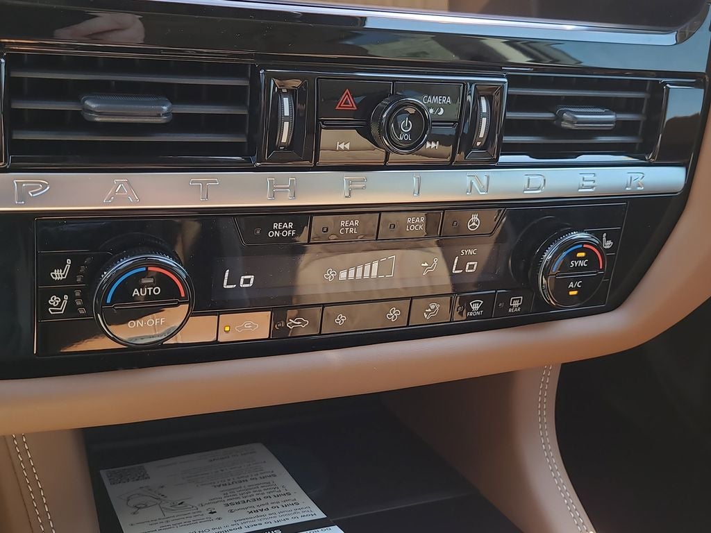 2026 Nissan Pathfinder Platinum