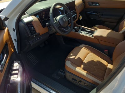 2026 Nissan Pathfinder Platinum