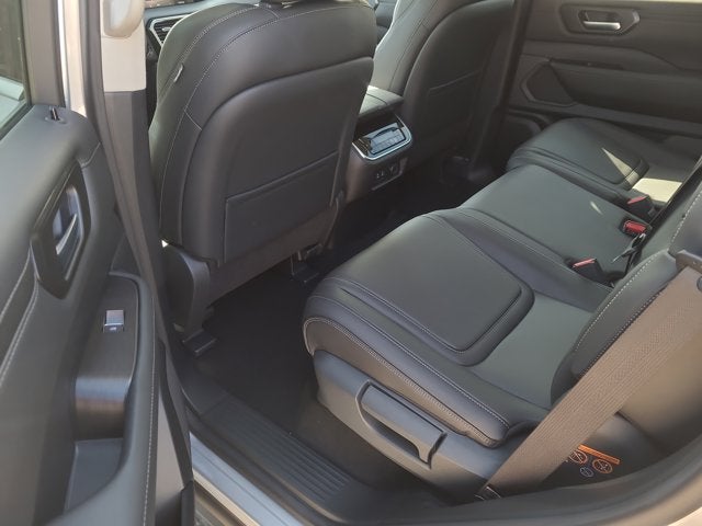 2026 Nissan Armada SV