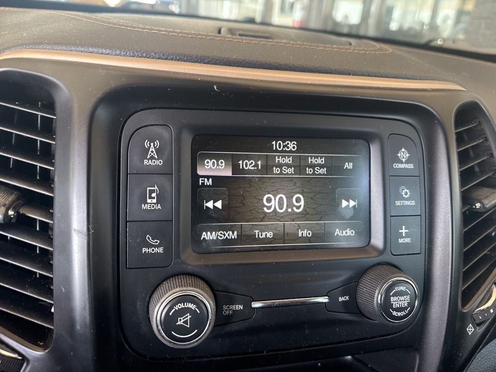 2017 Jeep Cherokee Sport