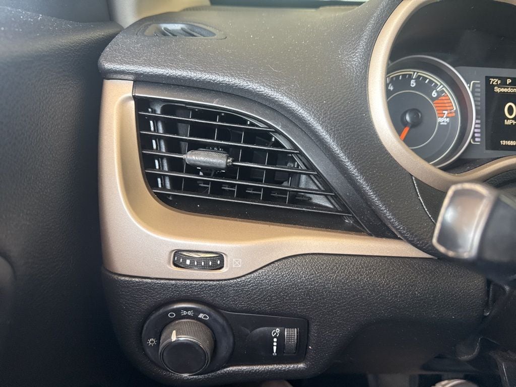 2017 Jeep Cherokee Sport