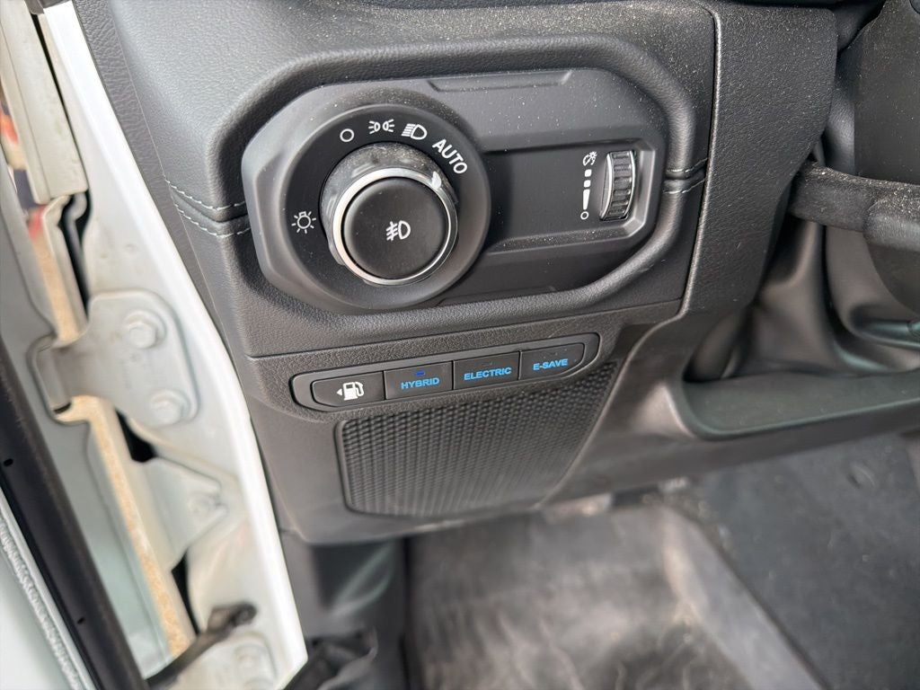 2024 Jeep Wrangler Sahara 4xe