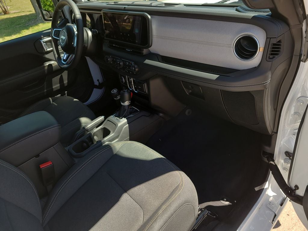 2025 Jeep Wrangler Sahara 4xe