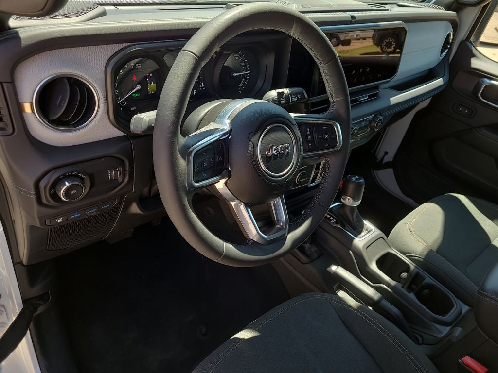 2025 Jeep Wrangler Sahara 4xe