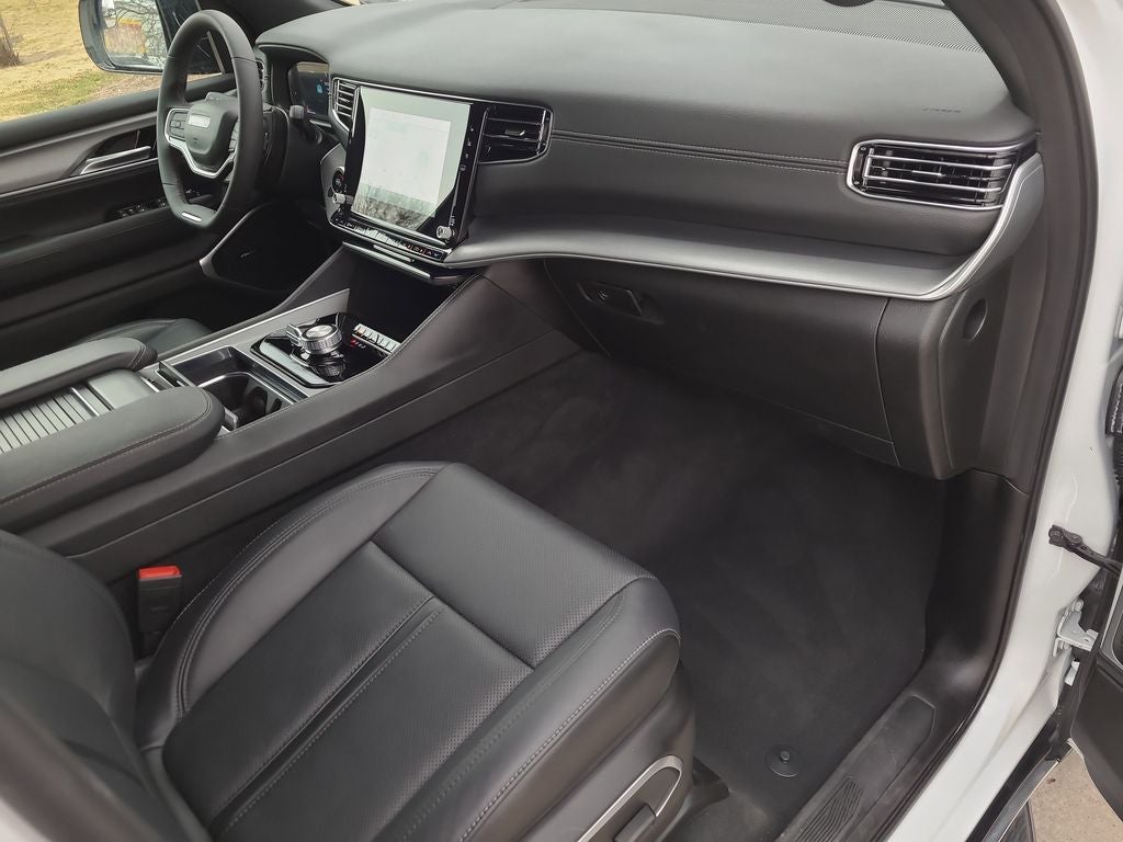 2025 Jeep Wagoneer L Series II