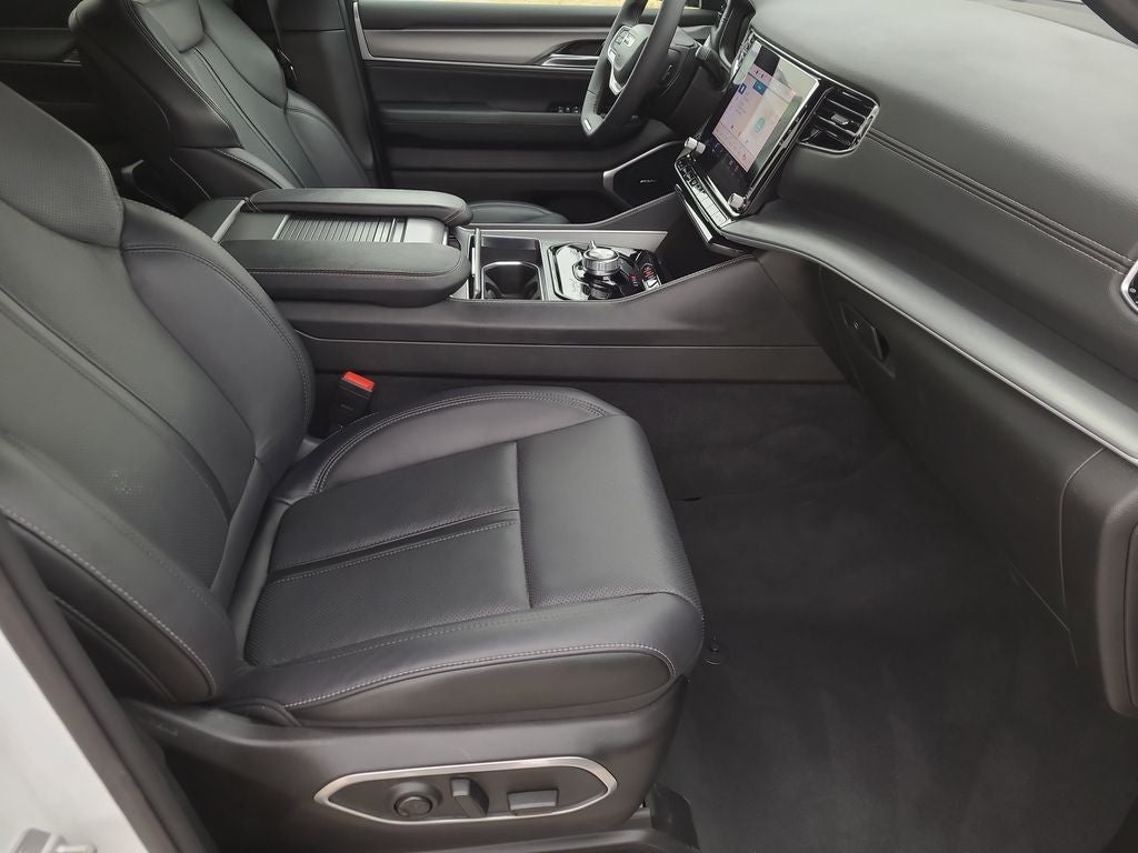 2025 Jeep Wagoneer L Series II