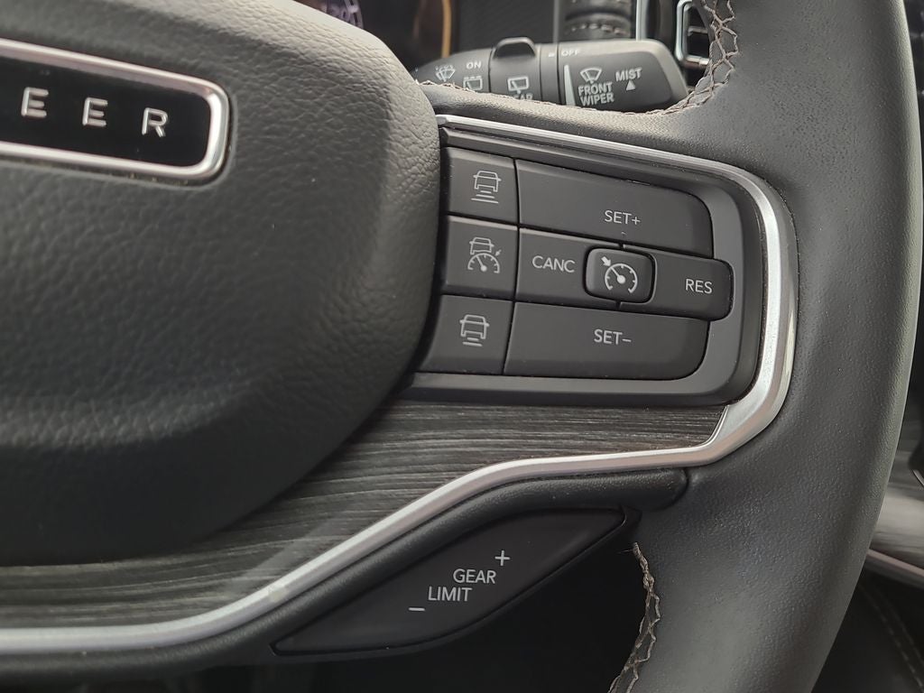 2024 Jeep Wagoneer L Series II