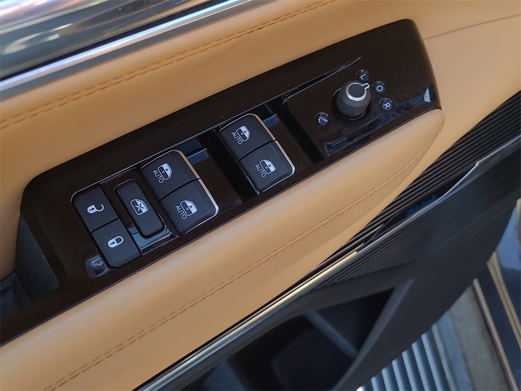 2022 Jeep Grand Wagoneer Series III