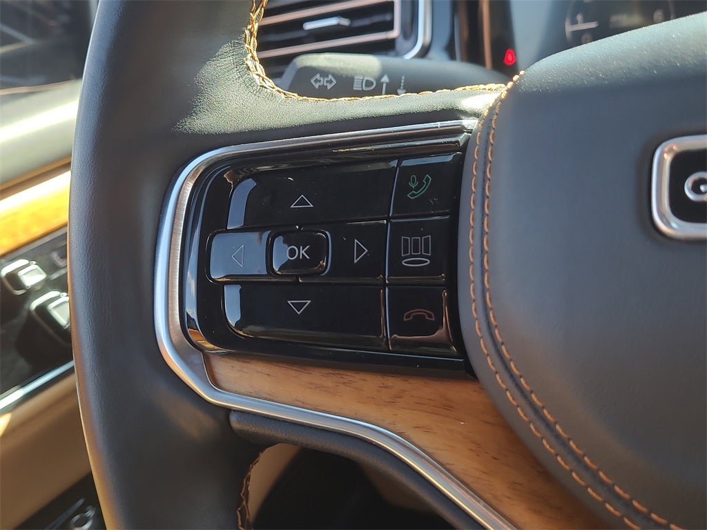 2022 Jeep Grand Wagoneer Series III