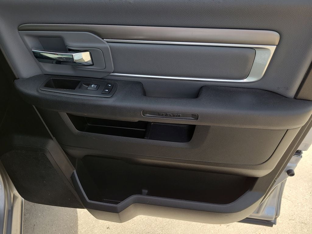 2021 RAM 1500 Classic SLT