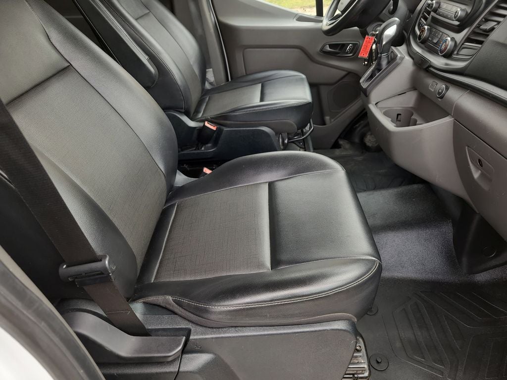 2022 Ford Transit-350 XL