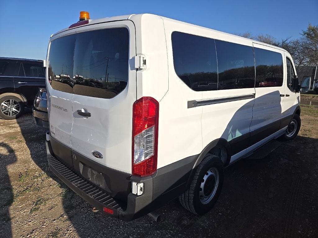 2022 Ford Transit-350 XL