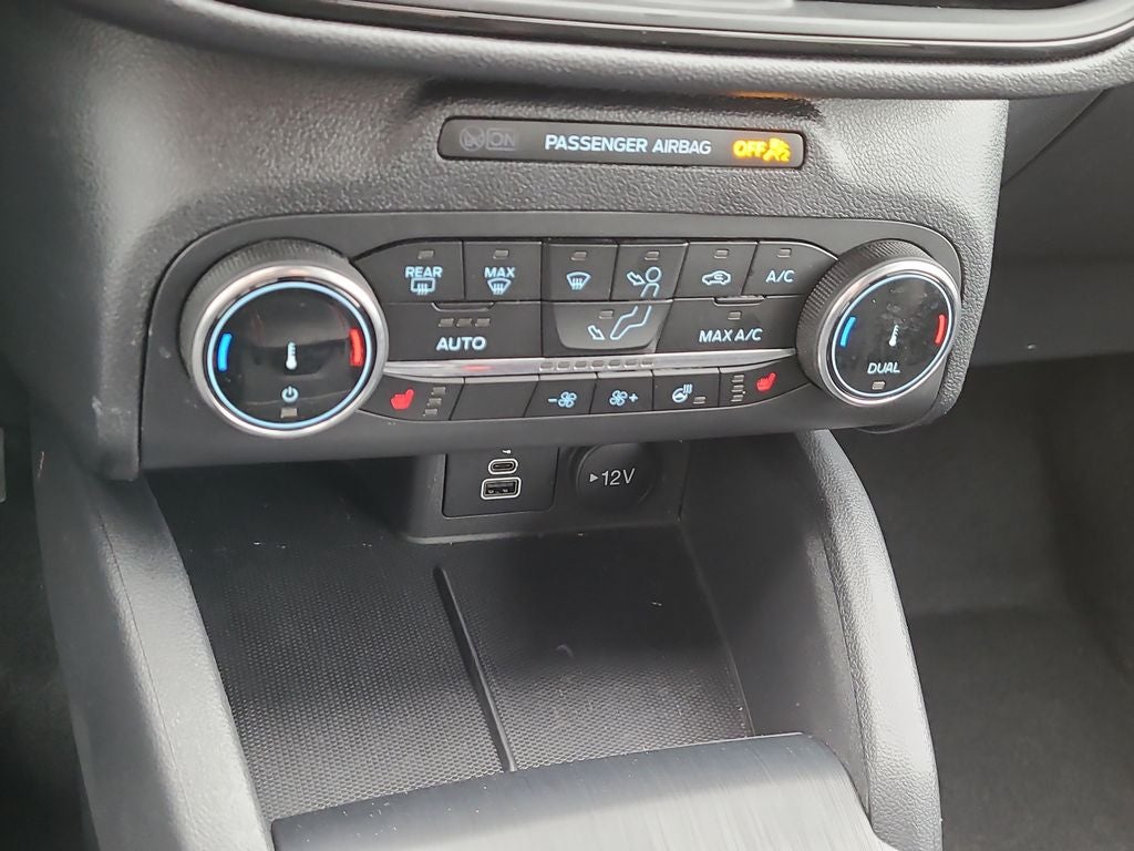 2025 Ford Escape ST-Line Select