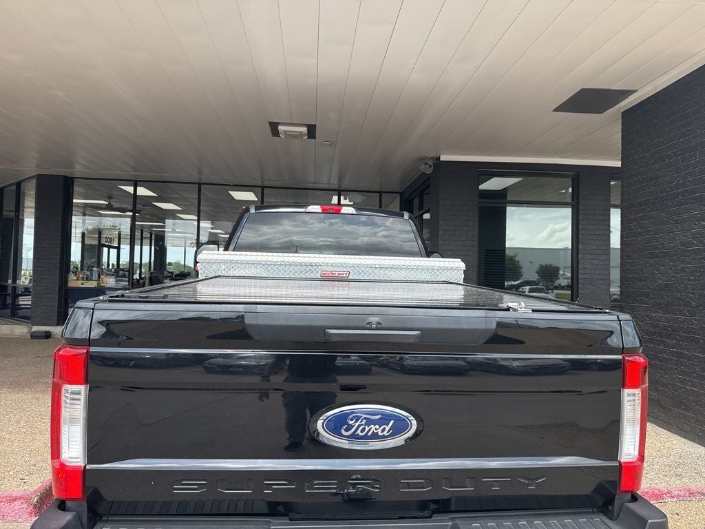 2017 Ford F-350SD XLT