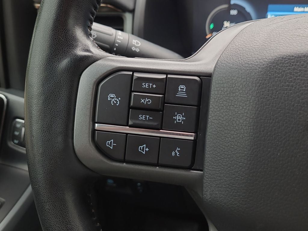 2022 Ford F-150 Lightning Lariat
