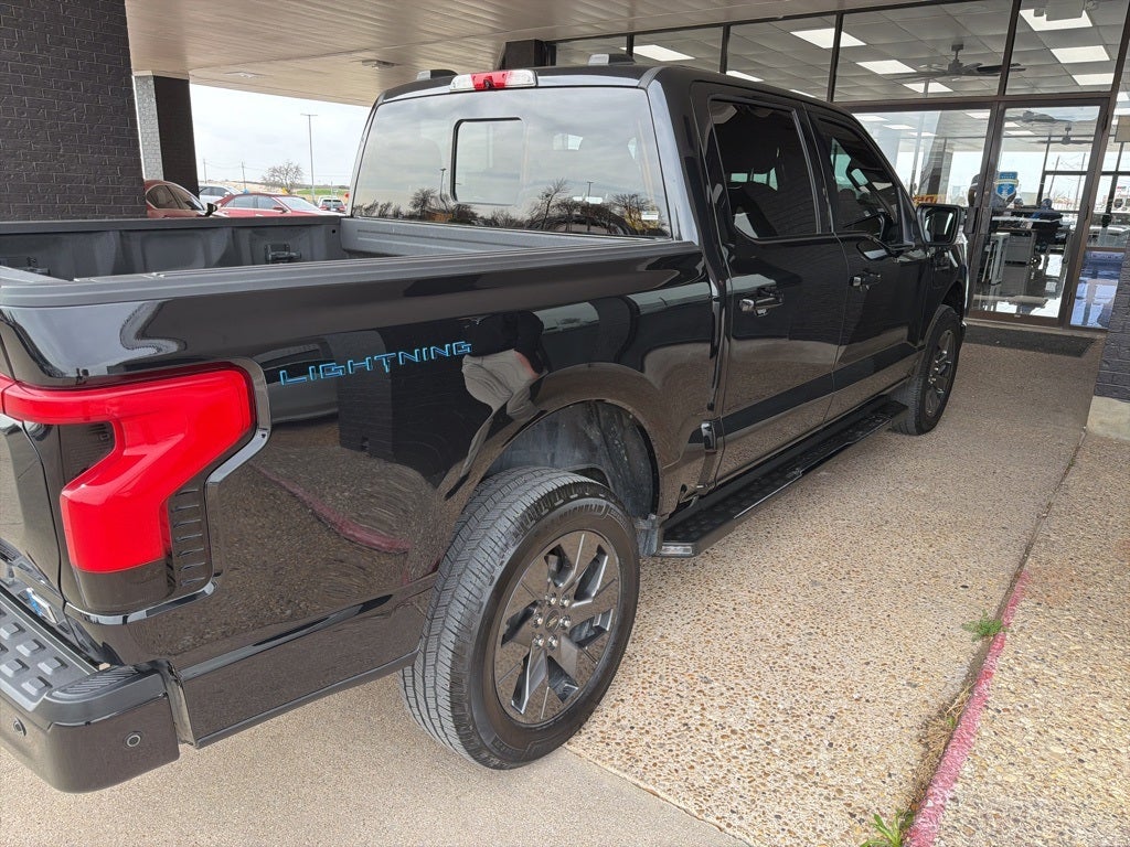 2022 Ford F-150 Lightning Lariat
