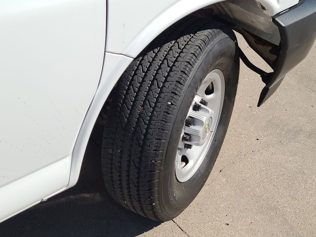 2024 Chevrolet Express 3500 LS Passenger