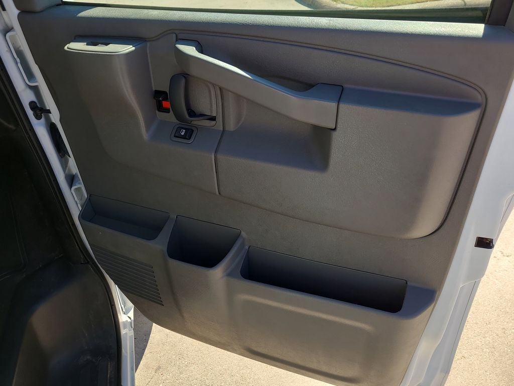 2024 Chevrolet Express 3500 LS Passenger