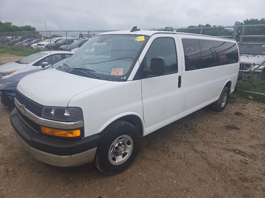 2024 Chevrolet Express 3500 LT Passenger