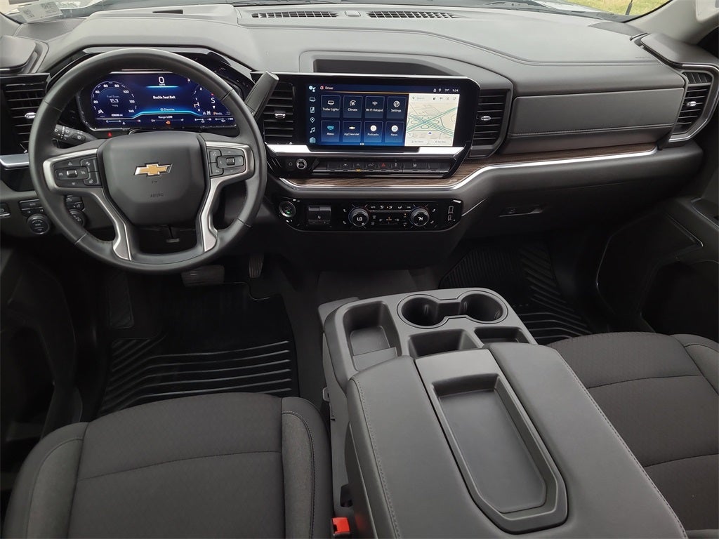 2025 Chevrolet Silverado 1500 LT LT1