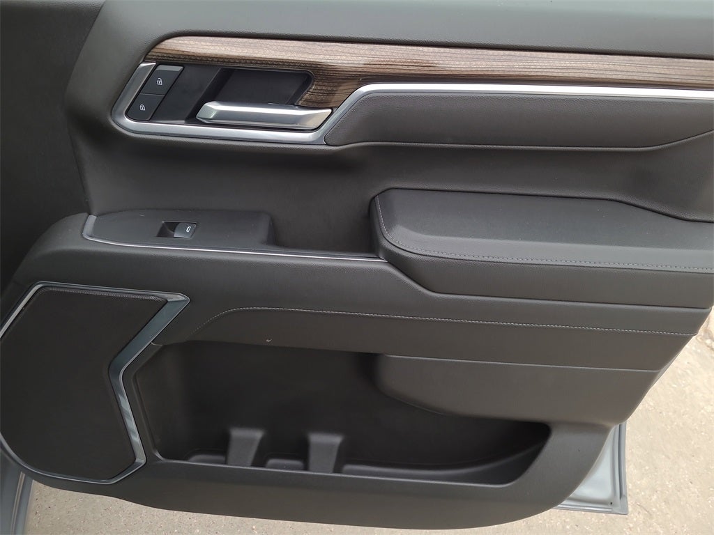 2025 Chevrolet Silverado 1500 LT LT1