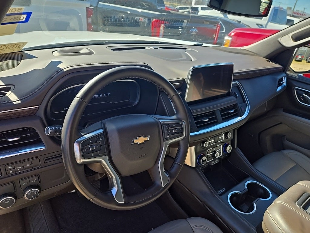 2023 Chevrolet Suburban LT