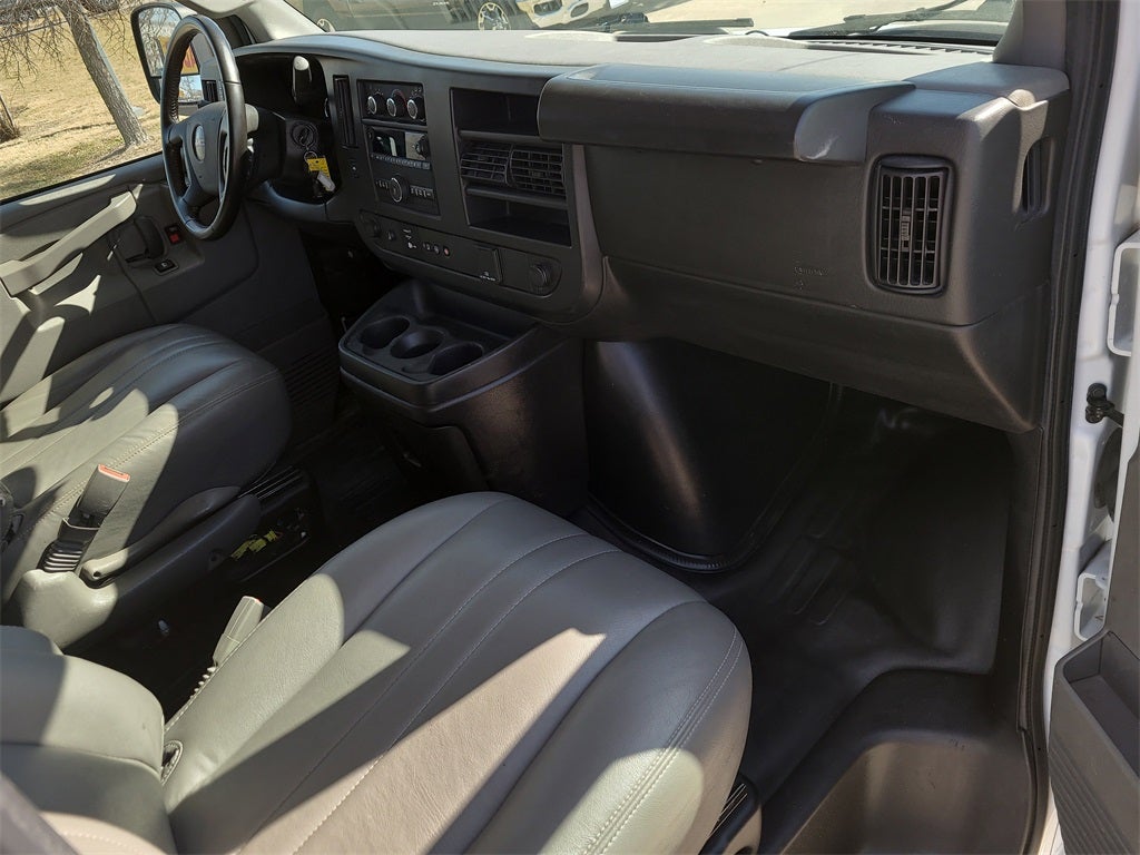 2023 GMC Savana 2500 Work Van