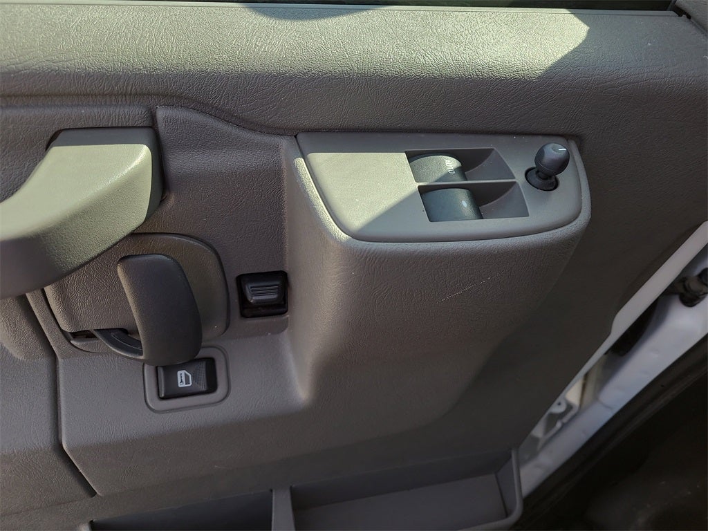 2023 GMC Savana 2500 Work Van