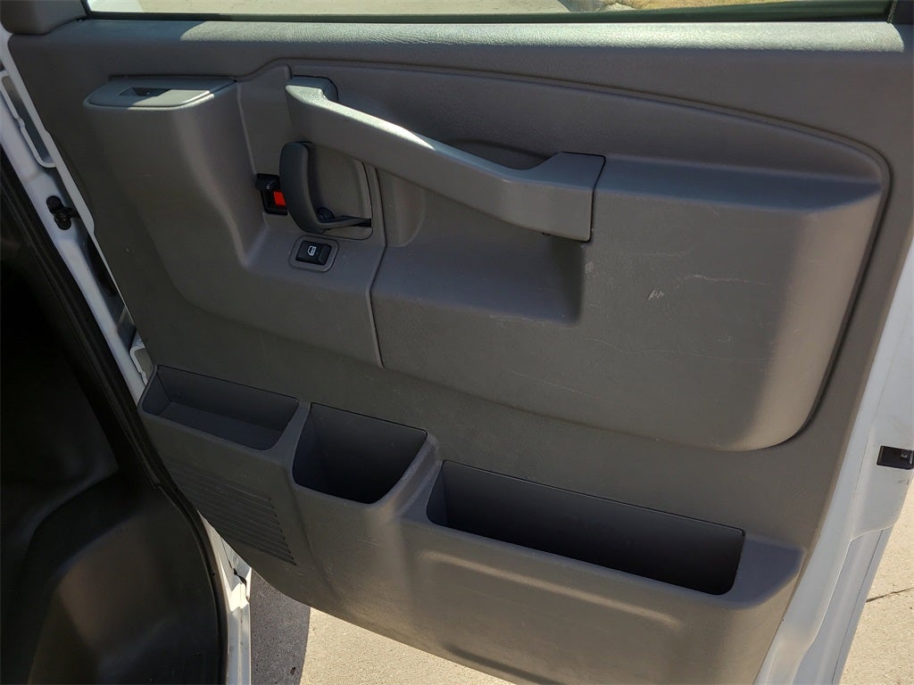 2023 GMC Savana 2500 Work Van