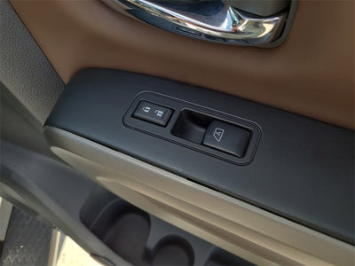 2024 Nissan Titan Platinum Reserve