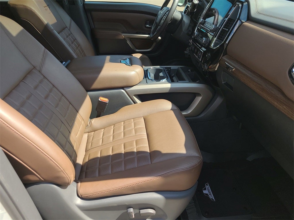 2024 Nissan Titan Platinum Reserve