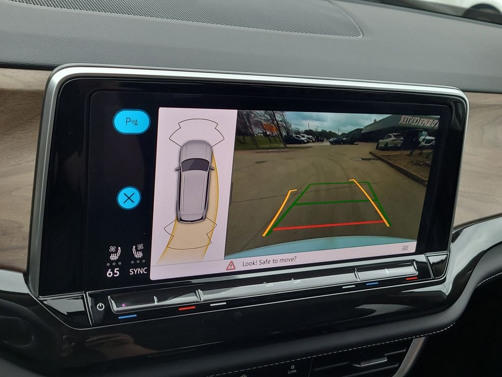 2025 Volkswagen Atlas 2.0T SE w/Technology