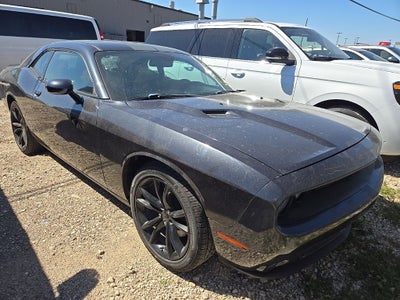 2016 Dodge Challenger SXT