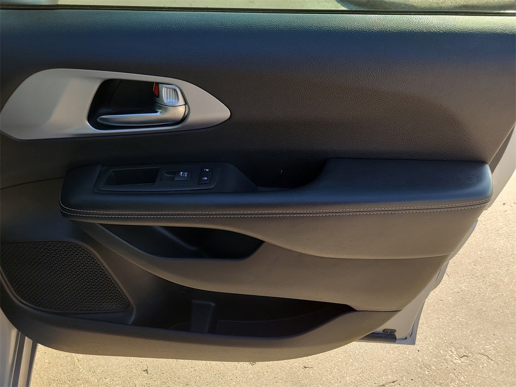 2021 Chrysler Pacifica Touring