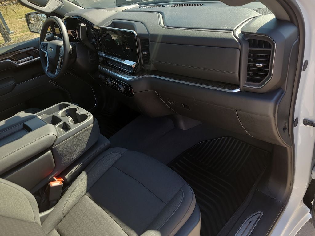 2026 Chevrolet Silverado 1500 LT LT1