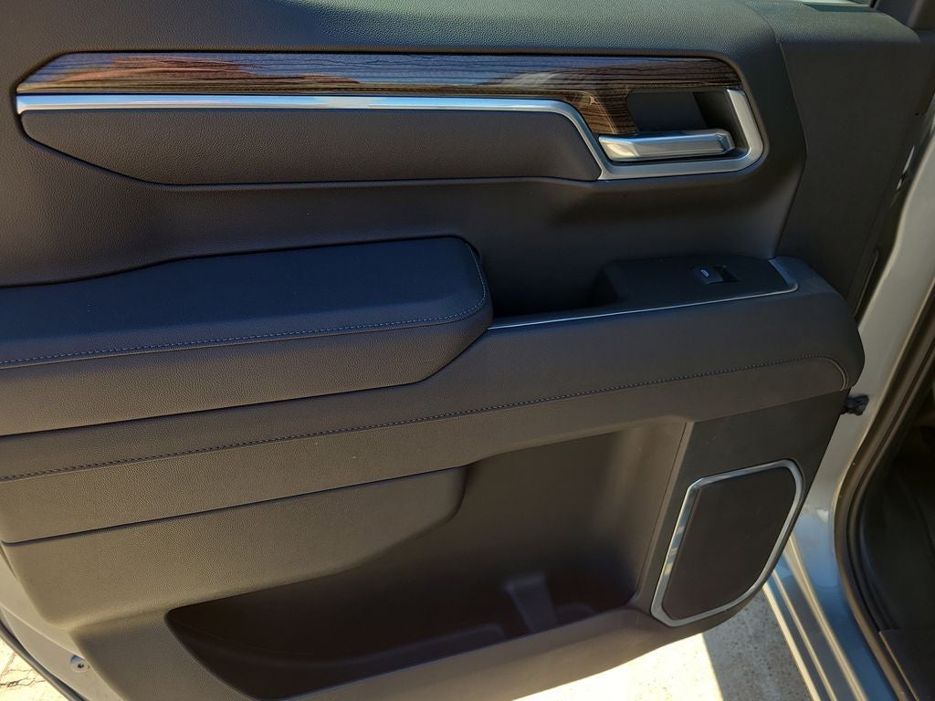 2026 Chevrolet Silverado 1500 LT LT1