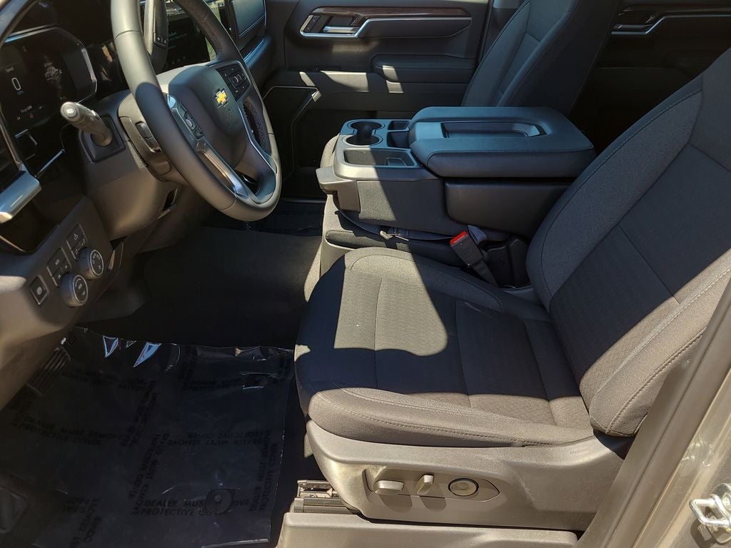 2026 Chevrolet Silverado 1500 LT LT1