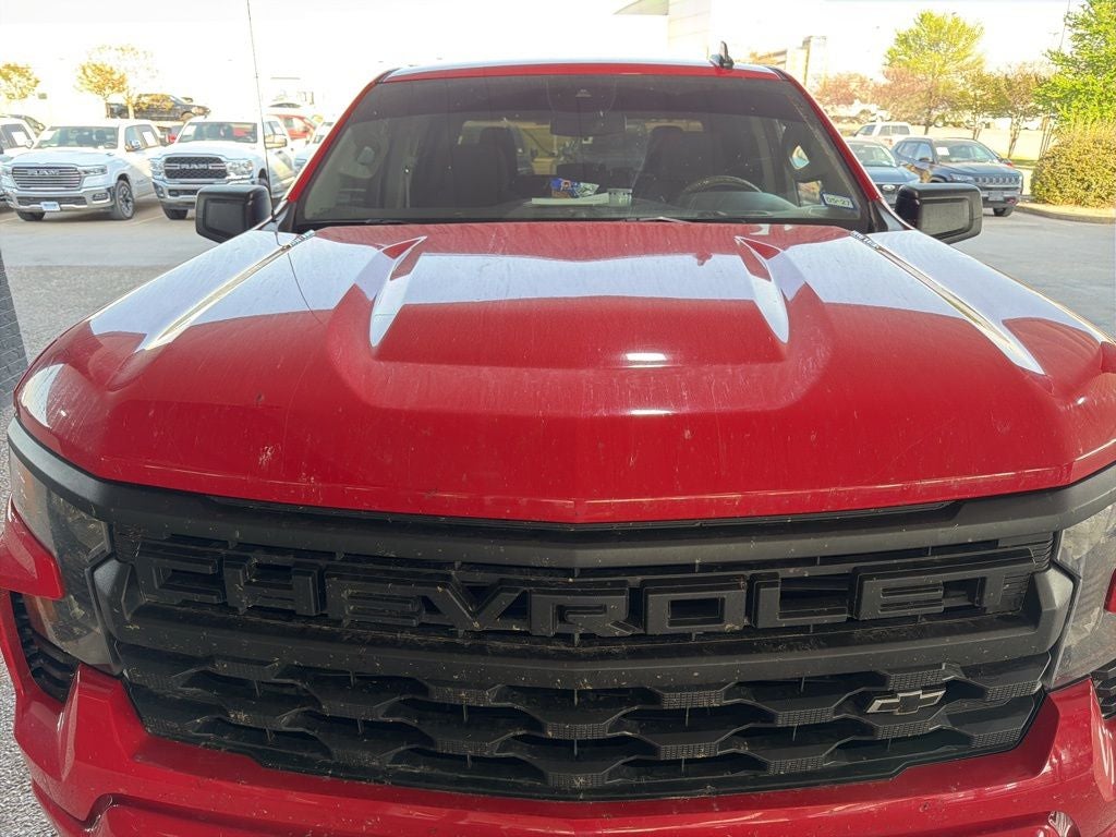 2025 Chevrolet Silverado 1500 Custom