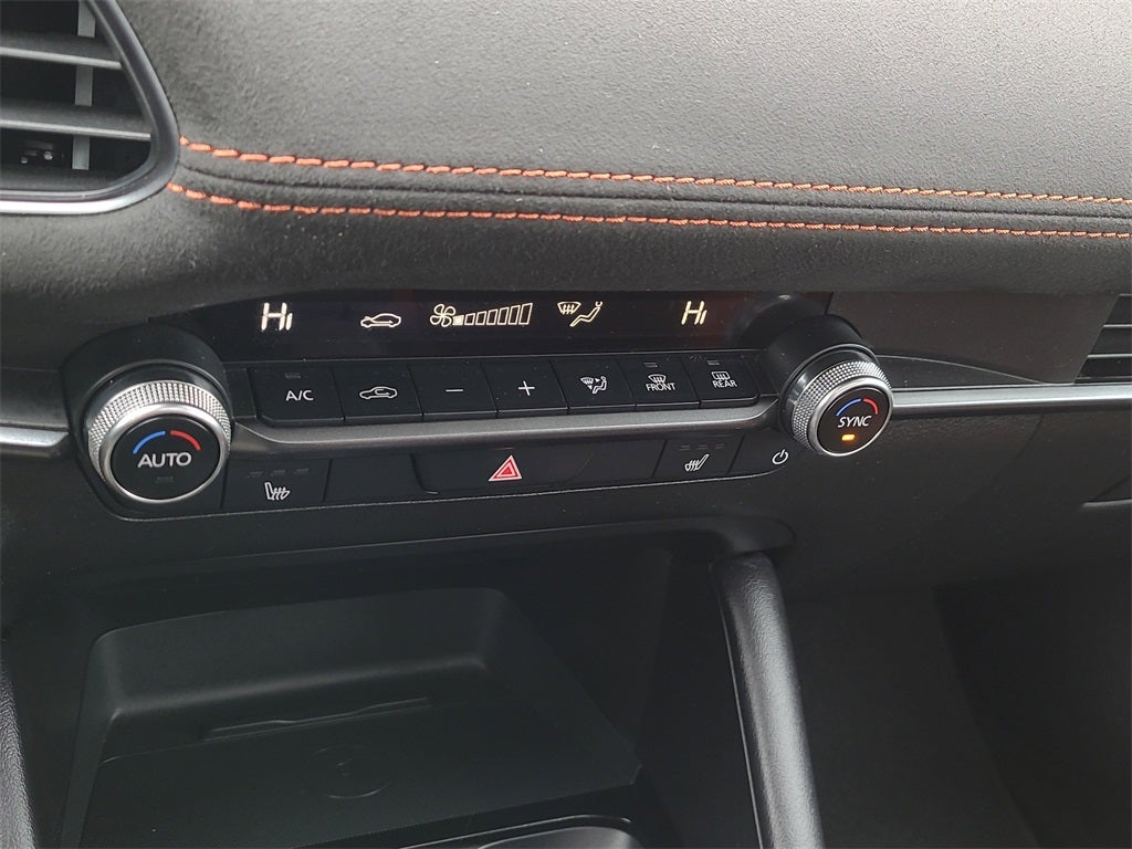 2024 Mazda Mazda3 2.5 Carbon Turbo