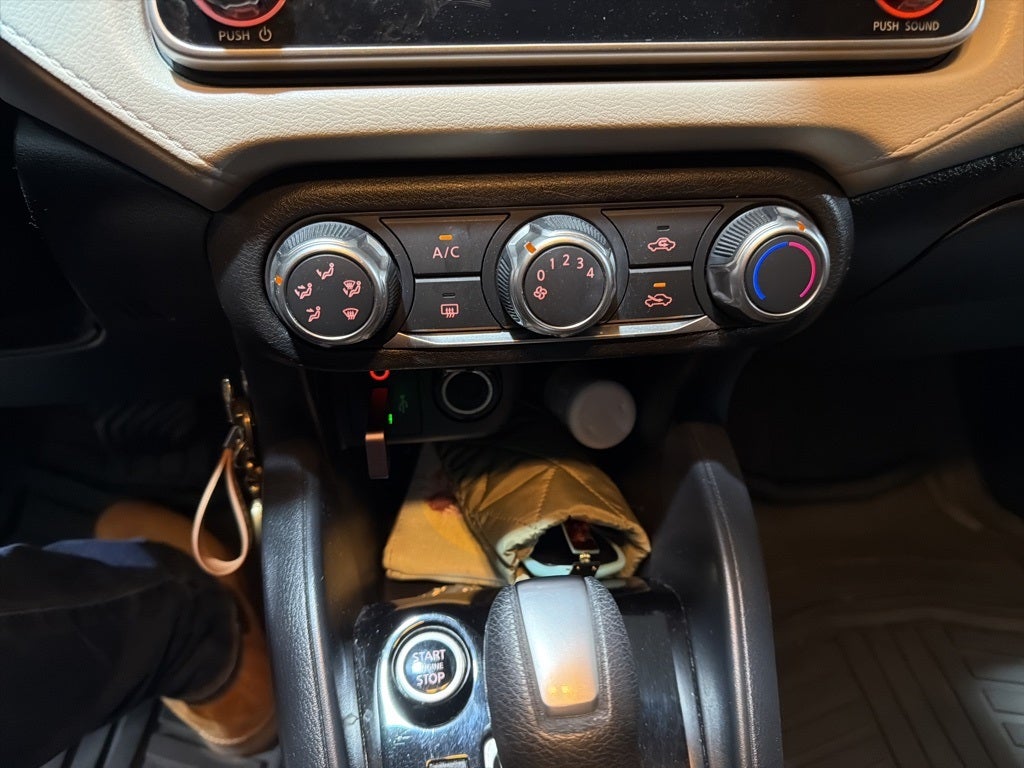 2021 Nissan Versa 1.6 SV